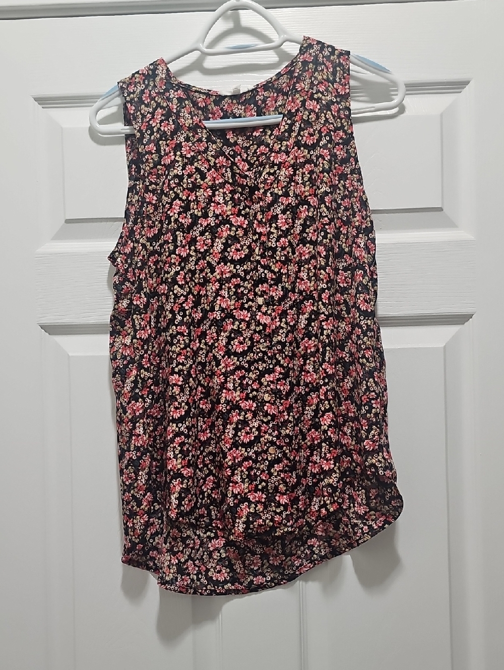 Maurices Black Floral Sleeveless V-Neck Tank with Pink Flowers